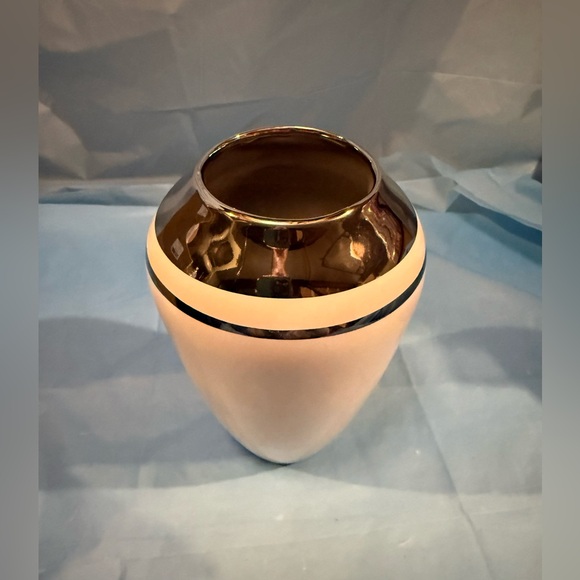 Small White & Silver Nordic Modern Ceramic Vase Brand New - Picture 8 of 10